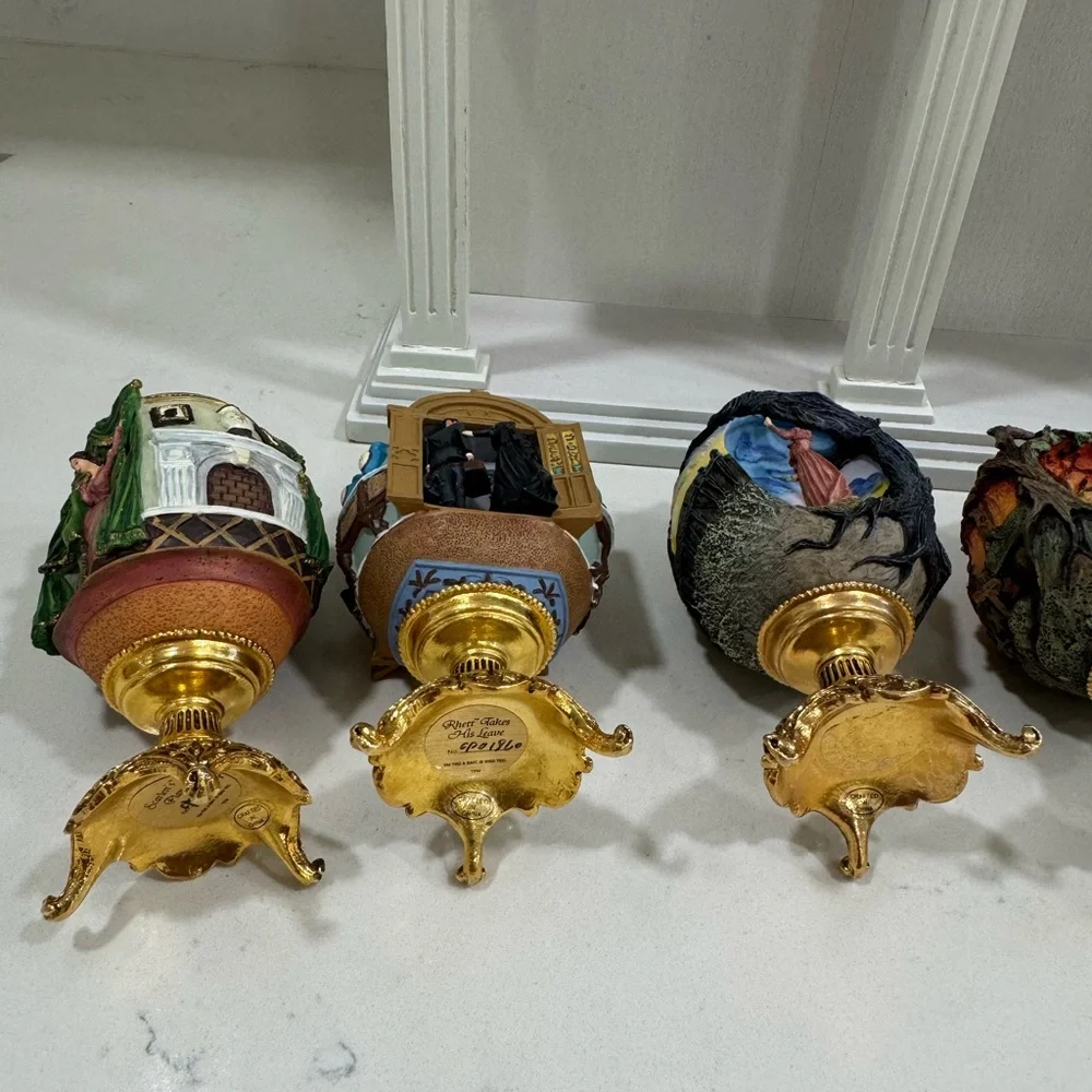FRANKLIN MINT GONE WITH THE WIND EGG COLLECTION with display